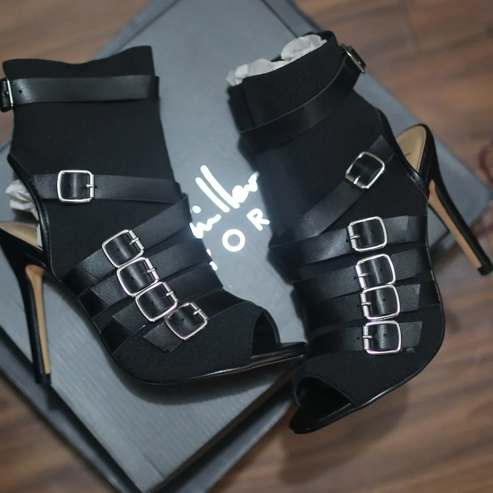 NWT Black Strappy Peep Toe Stylish Heels. - Picture 1 of 6